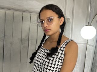 camgirl chat room MonitaHard
