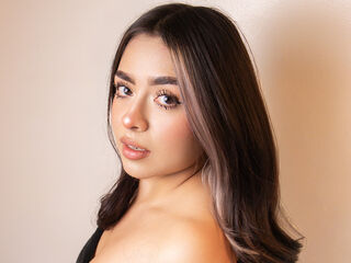 cam whore MyaFontaine