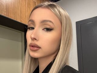 hot cam slut MyongDegado