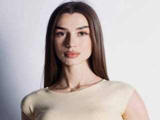 naughty cam girl fingering pussy MyriamDonalson