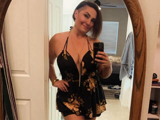 cam girl chat room MysticWinters