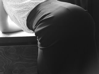 bedroom live sex NadiaBlanc