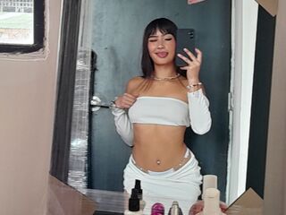 cam whore NaomyWatson