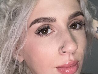 naked camgirl masturbating with dildo NatalieKeen