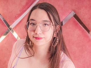 kinky webcam model NeluxRiveiro