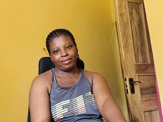 hot chat room NiaLuxe