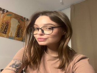 camslut fingering shaved pussy PaulinaFranklin