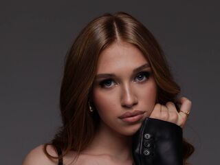 jasmin RanaeEtherington