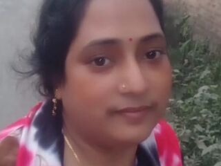 webcamgirl chatroom RiyaSen
