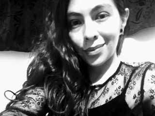 hot cam girl masturbating with sextoy RomaNof