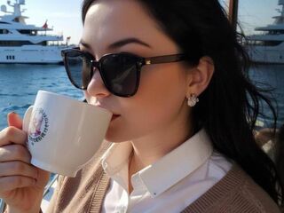 camwhore fingering pussy RosieMoons