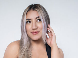 adult webcam chat room SamanthaSain