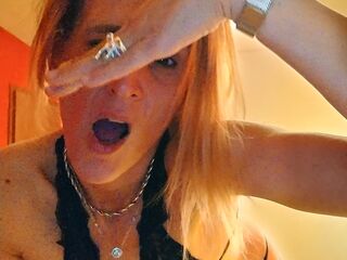 hardcore webcam SandraLive