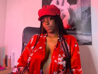 topless cam girl SaphyNyx