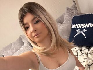 bedroom live cam SarahAnnHome