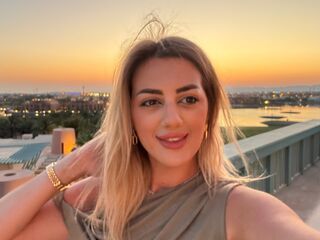 cam girl showing tits SarahCollie