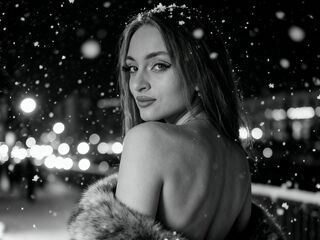 cam girl fingering SashaHardys