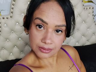 chat room live sex cam SashaWill