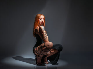 naughty cam girl masturbating with dildo SerenaJaramillo