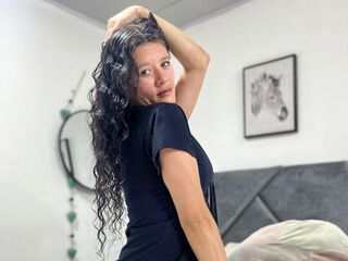 camgirl showing pussy SerenePikiston