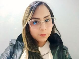 live-chat SharonRhode