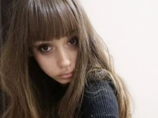 nude webcamgirl photo SherDonko