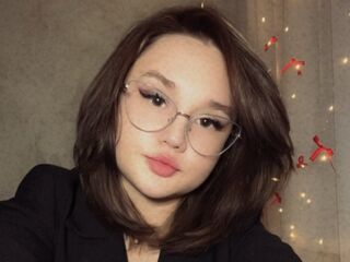 naked girl with webcam fingering pussy ShielaQuam