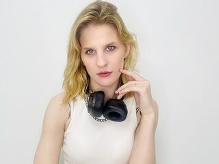 naughty cam bitch SilverAmos