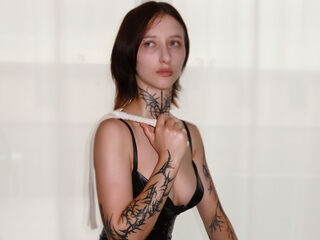 adult live cam SkinnySelina