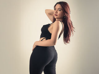 girl shaving pussy SkyBlake