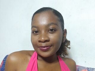 free livecam SoalyEvelyne