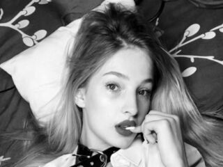 Kinky webcam girl SofiaRoud