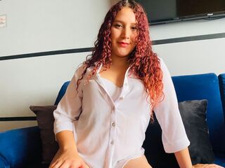 camgirl playing with sex toy SophTurner