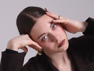 girl nude SophiaCurlam