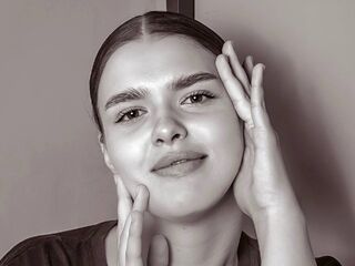 free live webcam chat StephaniRoger