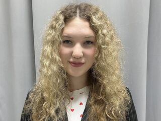 shower livecam SueHolt