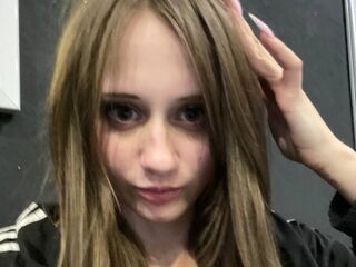 camgirl masturbating with sex toy SumikoGantt