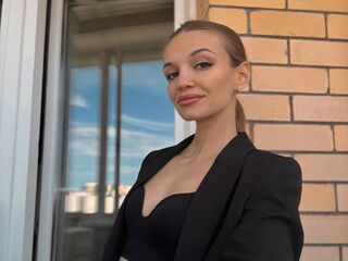 live cam girl pic SuzanUemura