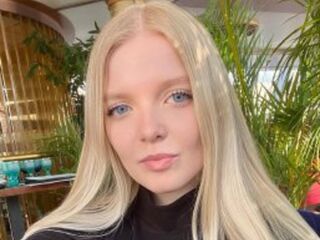 girl webcam naked SweetAnny