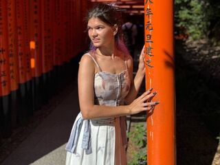 camwhore masturbating with dildo ThuAllin