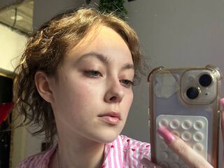 chat room photo ThuyThorstad