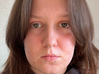 camgirl masturbating with dildo TieshaBevell