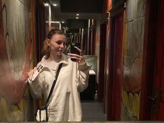 hot girl live web cam ToriDanceer