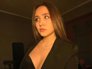 naked camgirl masturbating UdeleBroadhurst