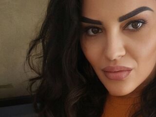 hot cam girl fingering pussy ValentinaValee