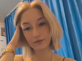 mastubating web cam girl VedaLakes
