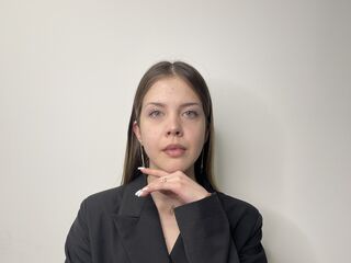 camgirl showing tits VictorinaKiecker