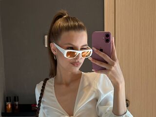 camwhore naked ViolettaDarling