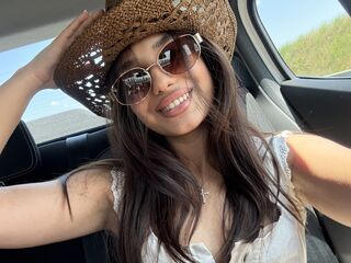 topless webcam girl YasmineHart