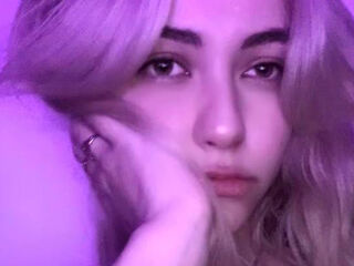 free live sexcam YukiVelvet